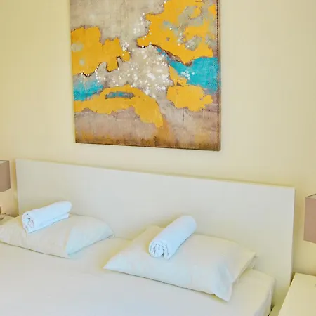 Cala Apartment *