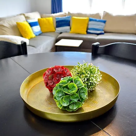 Cala Apartment *